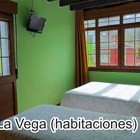 La Vega Hotel *